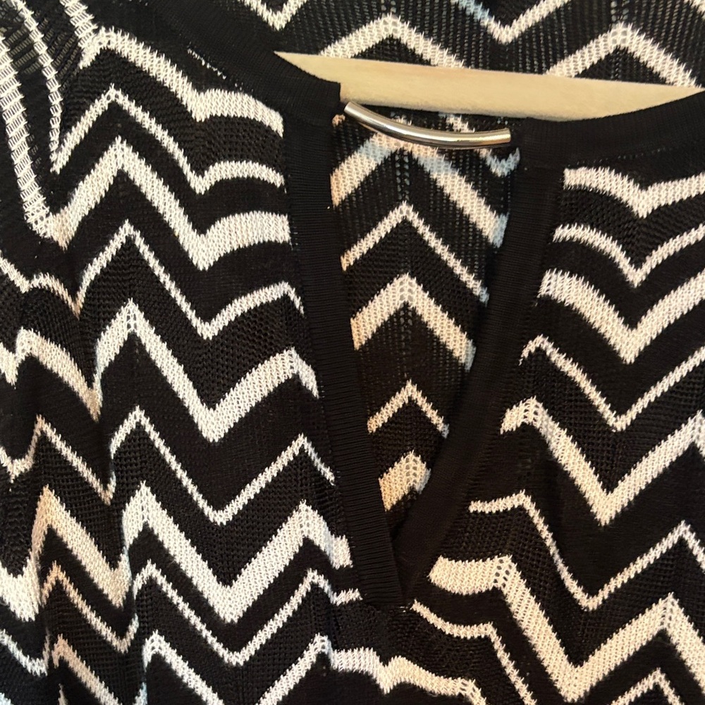 WHBM Tunic - Picture 4 of 4